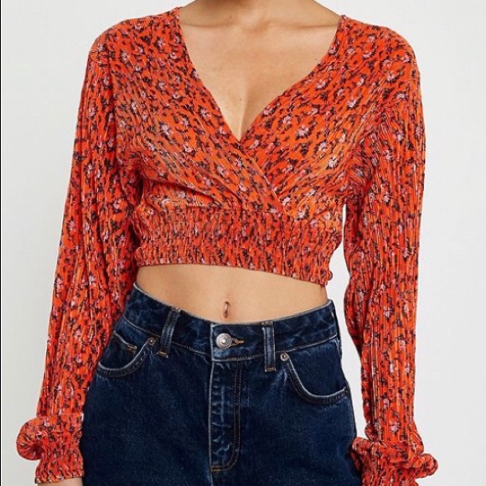 Urban outfitters long sleeved crop top
